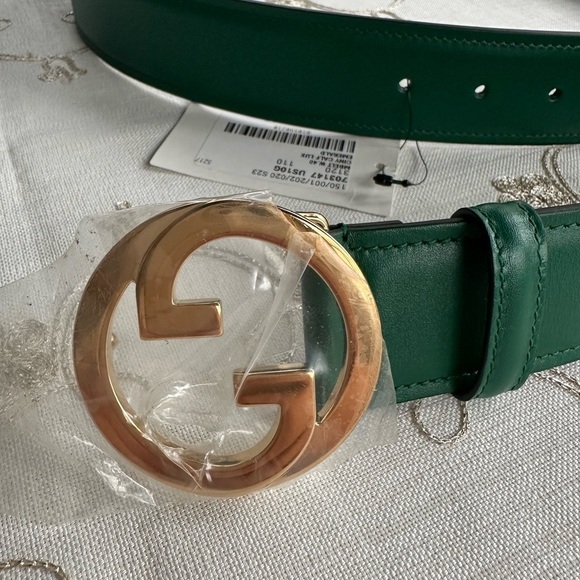 Gucci Emerald Belt with Gold Emblem main image 6